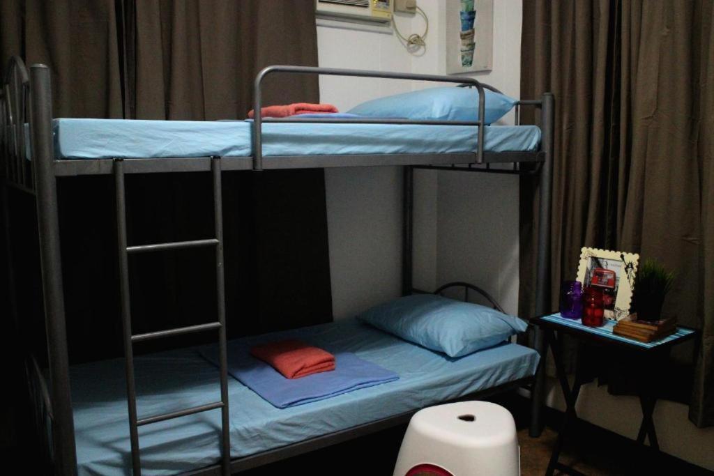 Tropical Breeze Hostel Cebu - Cebu Center Eksteriør bilde