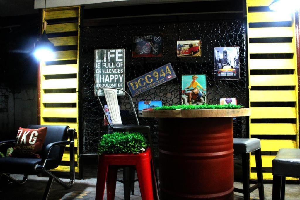 Tropical Breeze Hostel Cebu - Cebu Center Eksteriør bilde